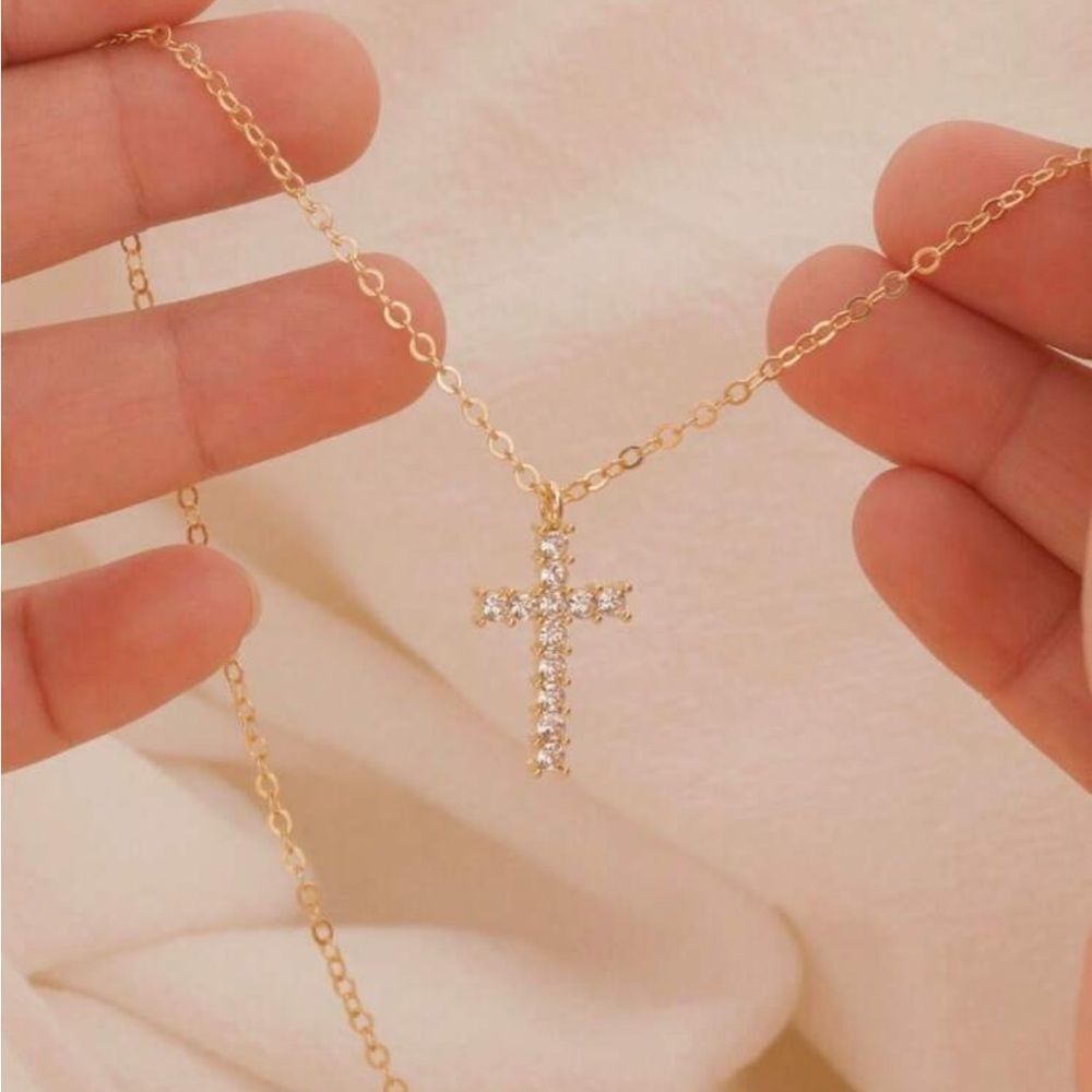 5/$25 Cross Pendant Delicate Necklace